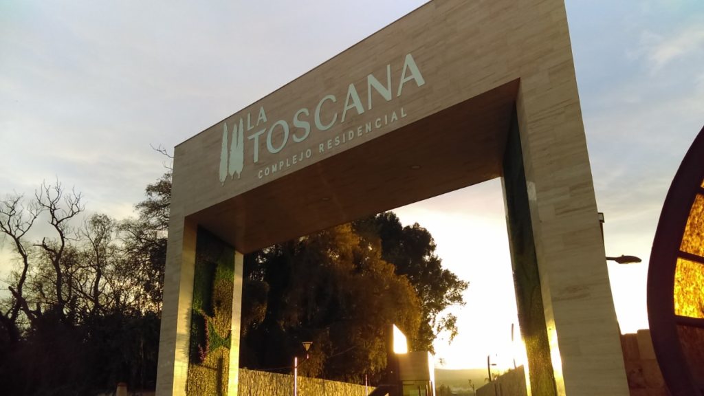 fraccionamiento en tulancingo la toscana complejo residencial